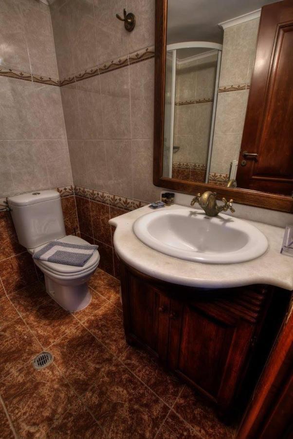 Hotel Isaraiko Spiti Agia Theodora Isaris Luaran gambar